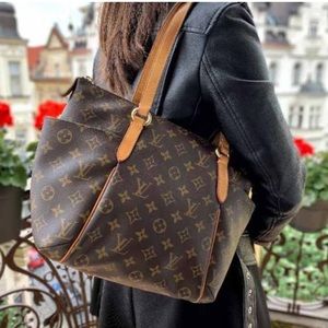 Louis Vuitton Totally PM